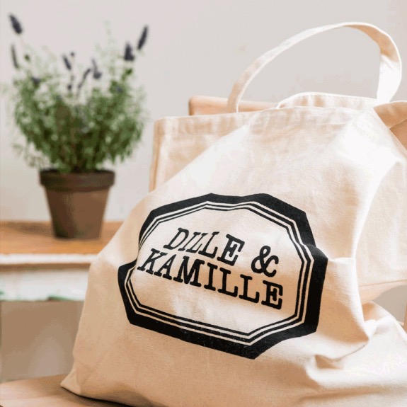 ambientebild-dille-kamille-tasche